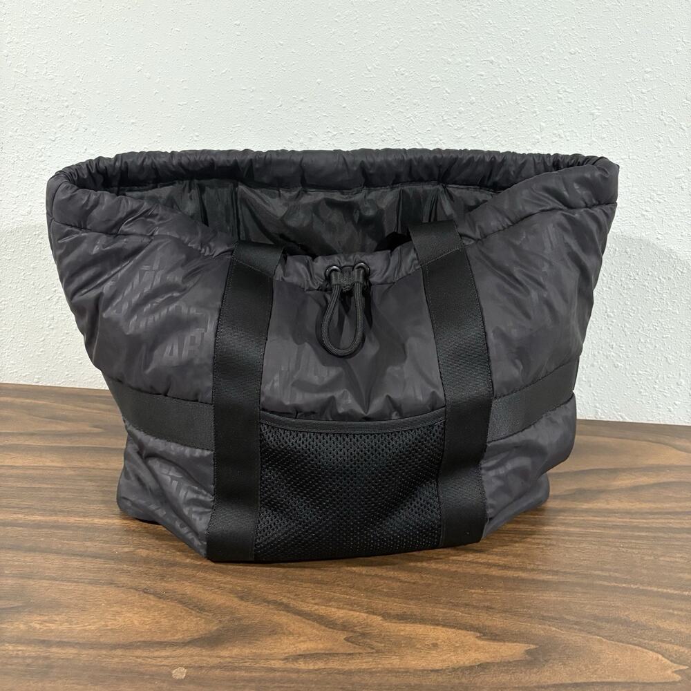 Under Armour Tote Gym Bag Black Travel UA Motivator Padded Drawstring Logo‎ Puff